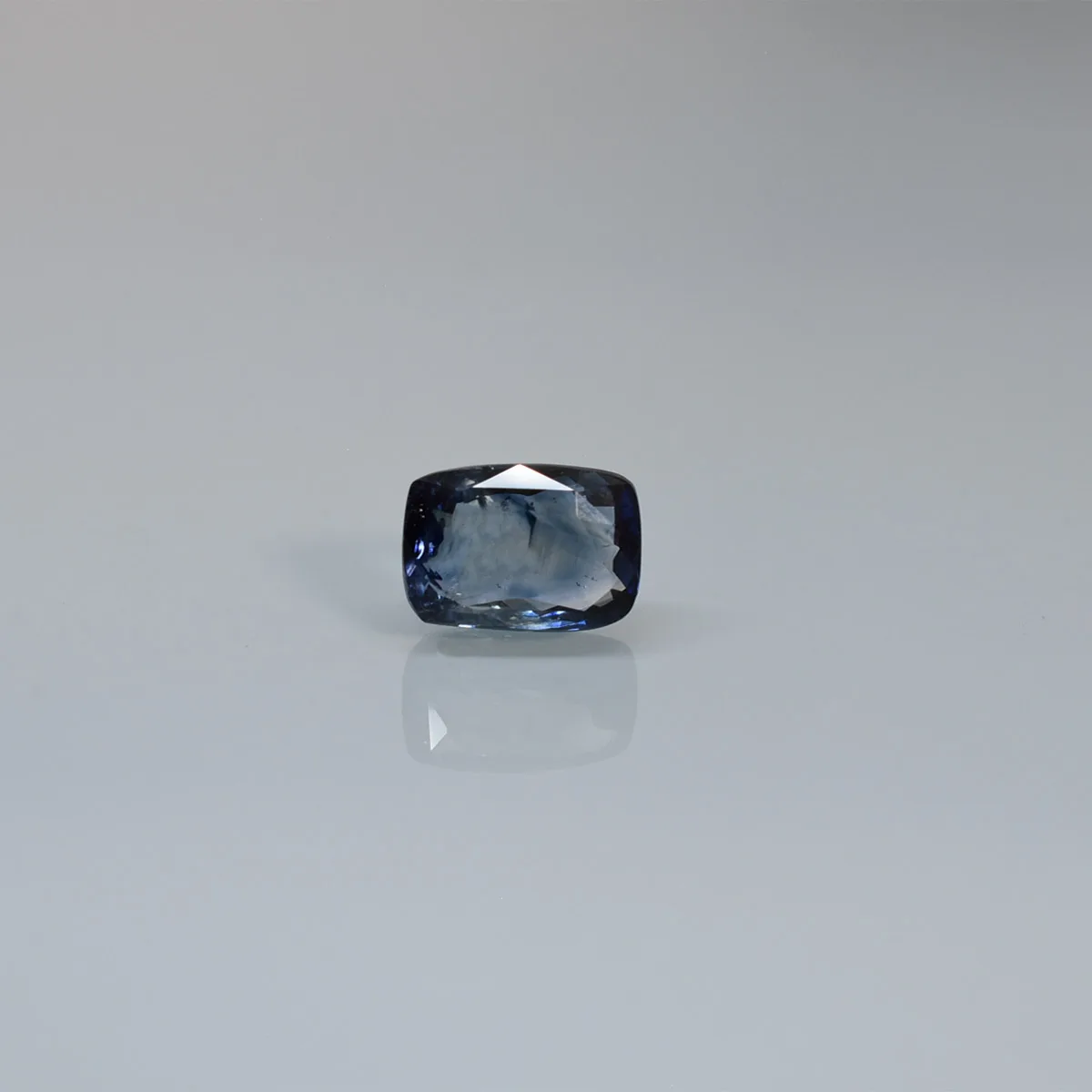 6.42 Carats Blue Sapphire ( 7.13 Ratti Neelam ) - Image 1
