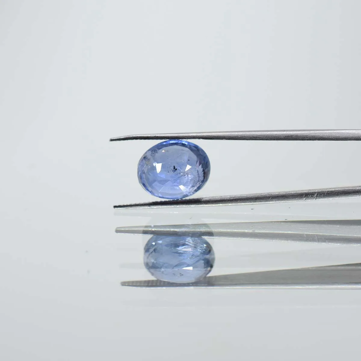 7.43 Carats Blue Sapphire ( 8.26 Ratti Neelam ) - Image 3