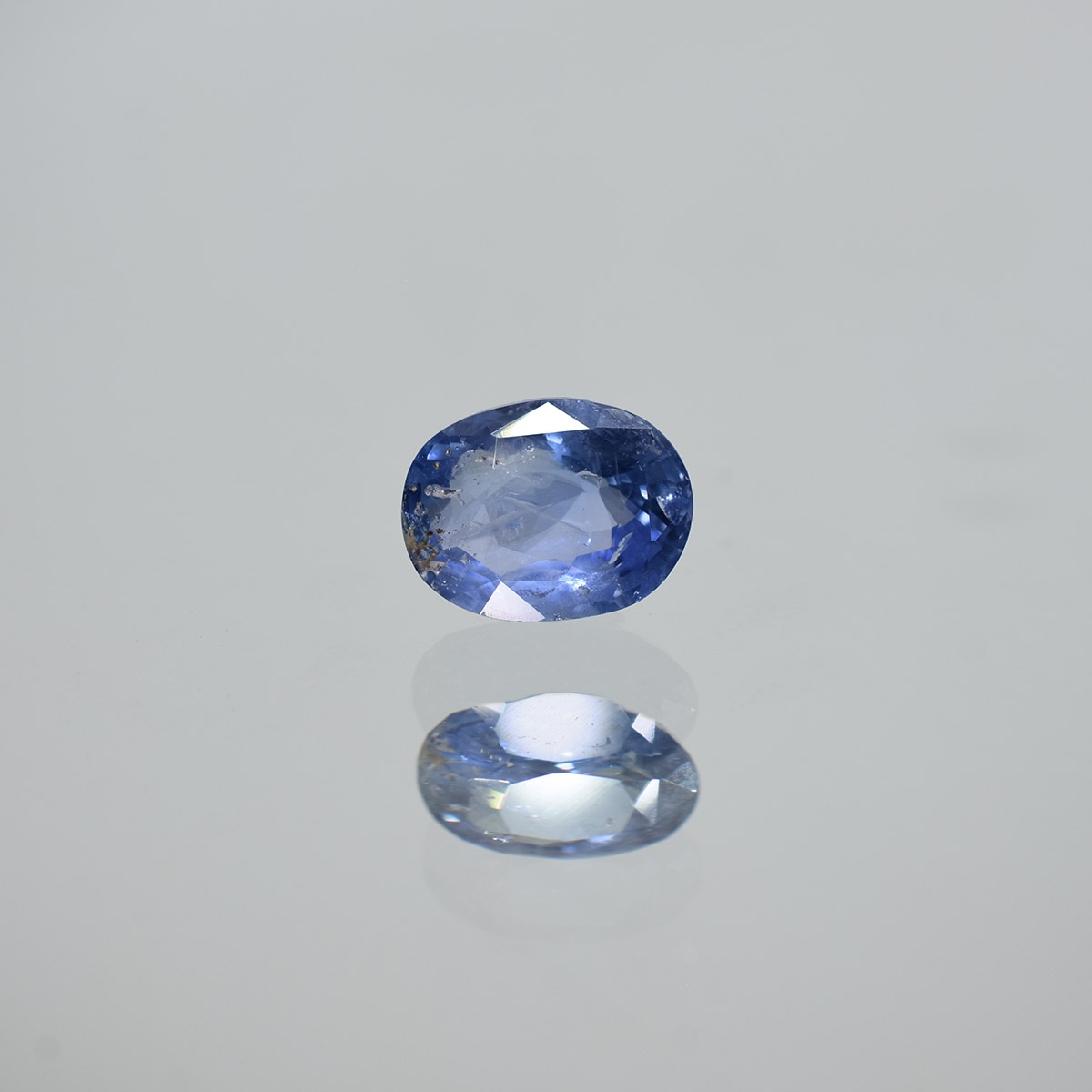 4.83 Carats Blue Sapphire ( 5.37 Ratti Neelam )