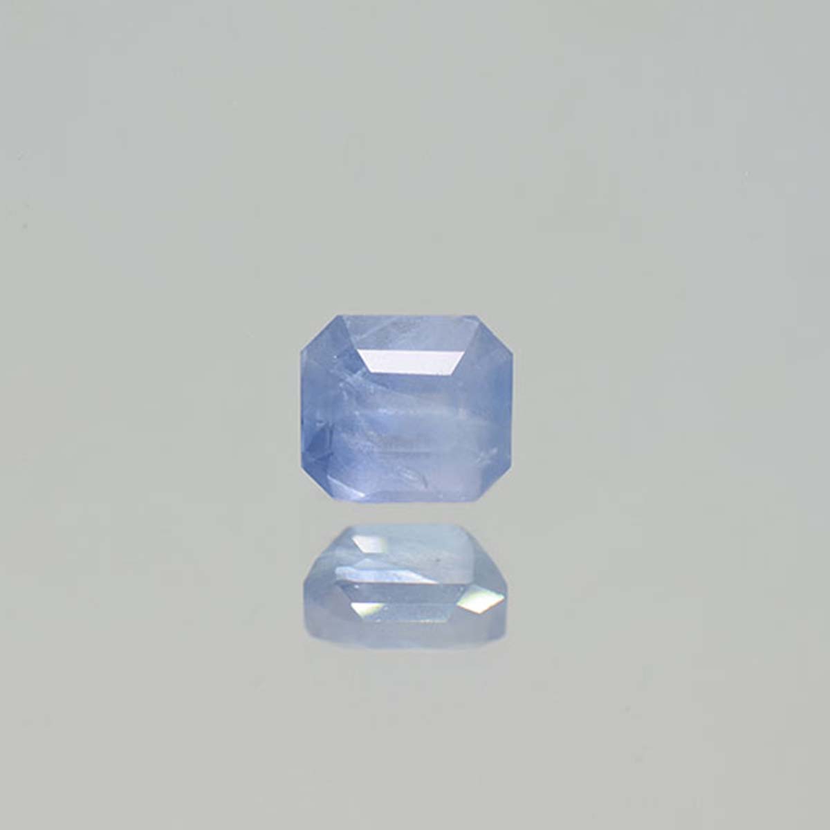 7.3 Carats Blue Sapphire ( 8.11 Ratti Neelam )