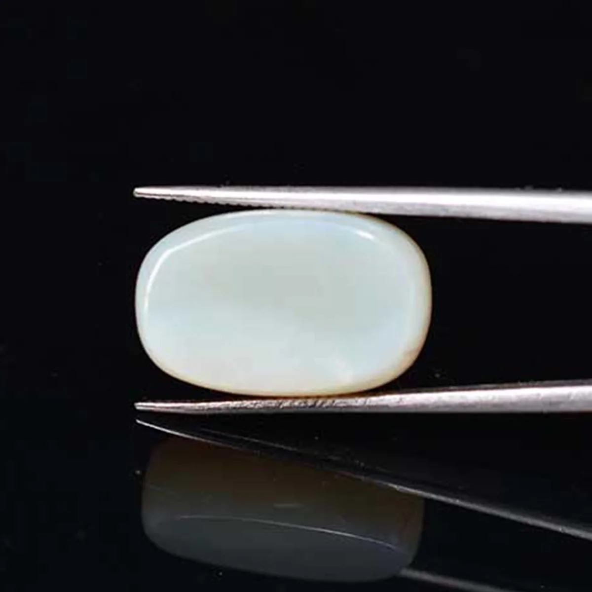 8.46 Carats Opal ( 9.4 Ratti Dudhiya Patthar ) - Image 3
