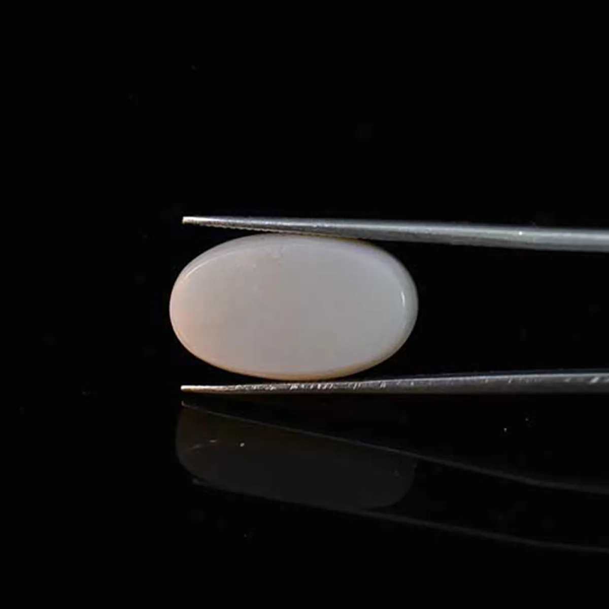 11.39 Carats Opal ( 12.66 Ratti Dudhiya Patthar ) - Image 3