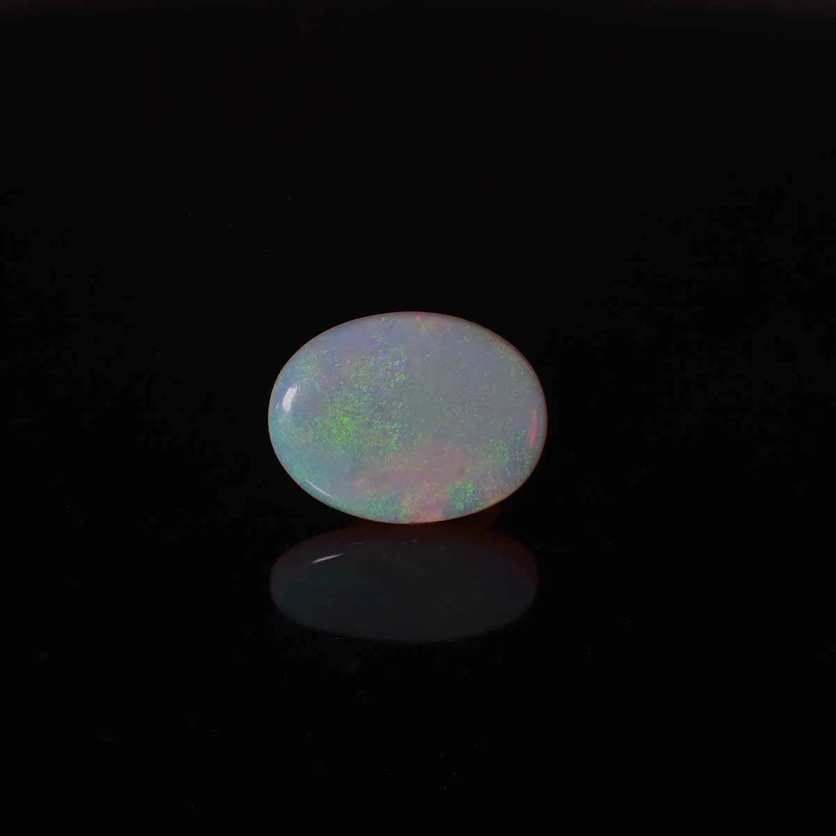 9.33 Carats Opal ( 10.37 Ratti Dudhiya Patthar ) 9.33 Carats Opal ( 10.37 Ratti Dudhiya Patthar )