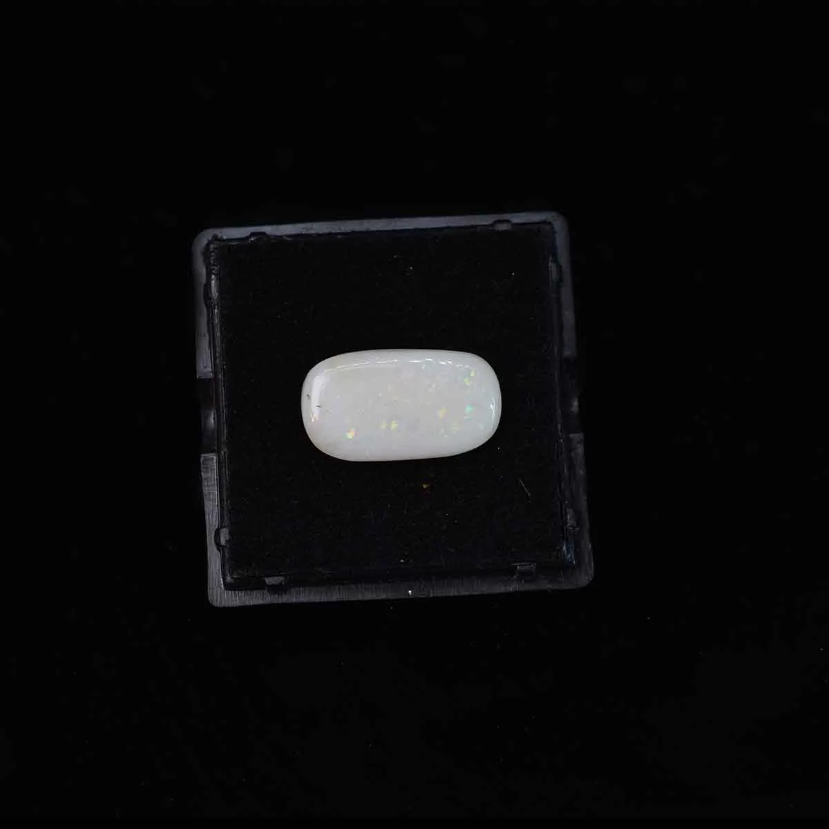 8.56 Carats Opal ( 9.51 Ratti Dudhiya Patthar ) - Image 5