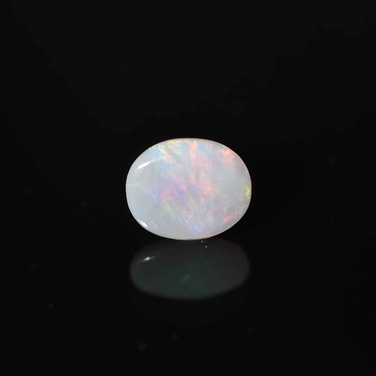 4.92 Carats Opal ( 5.47 Ratti Dudhiya Patthar ) 4.92 Carats Opal ( 5.47 Ratti Dudhiya Patthar )