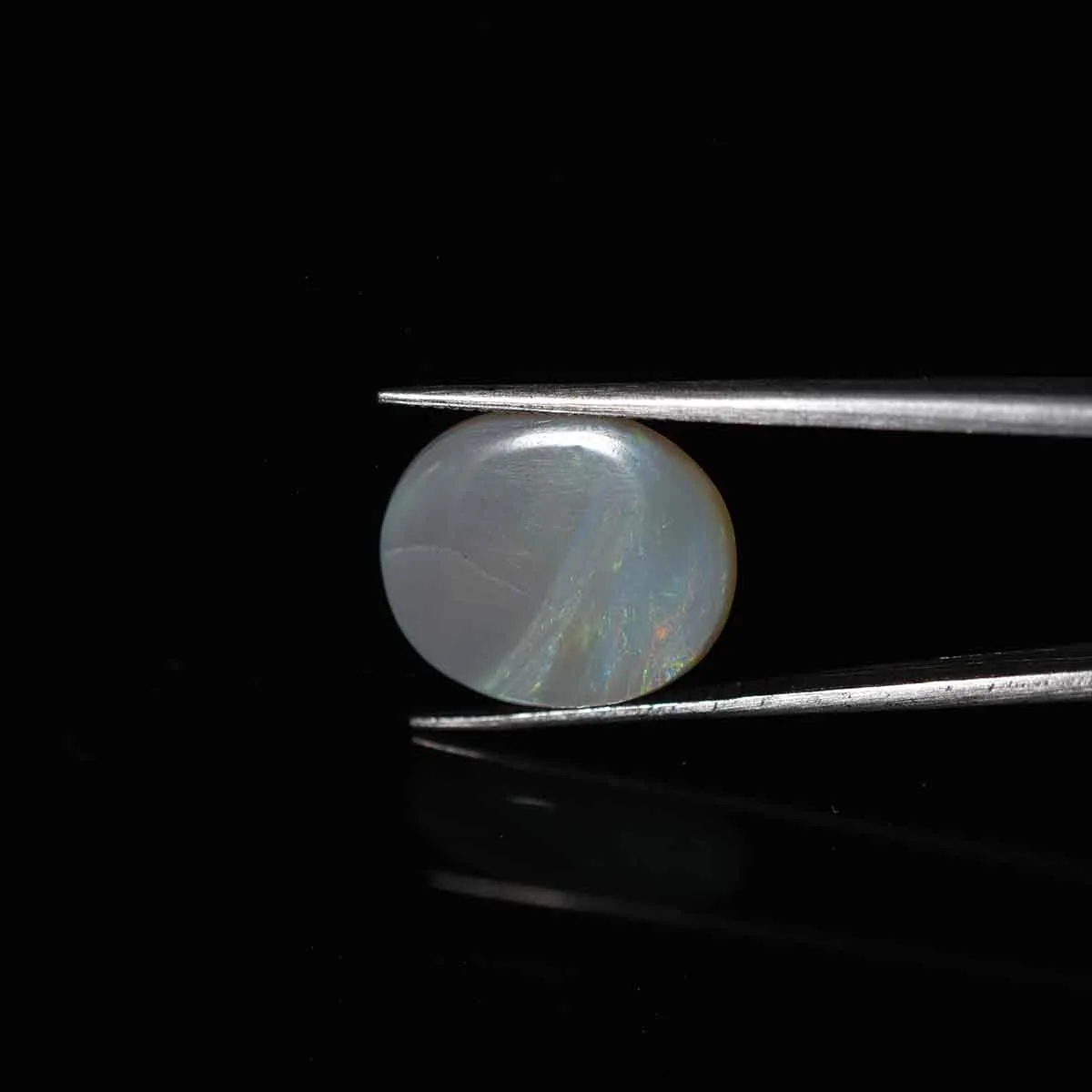4.92 Carats Opal ( 5.47 Ratti Dudhiya Patthar ) - Image 3