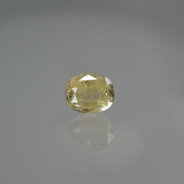 8.52 Carats  Yellow Sapphire ( 9.47 Ratti Pukhraj )