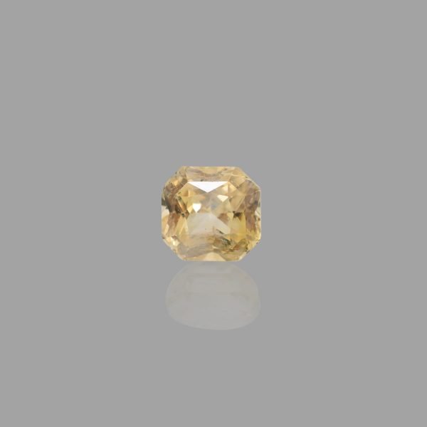 10.29 Carats  Yellow Sapphire ( 11.43 Ratti Pukhraj )