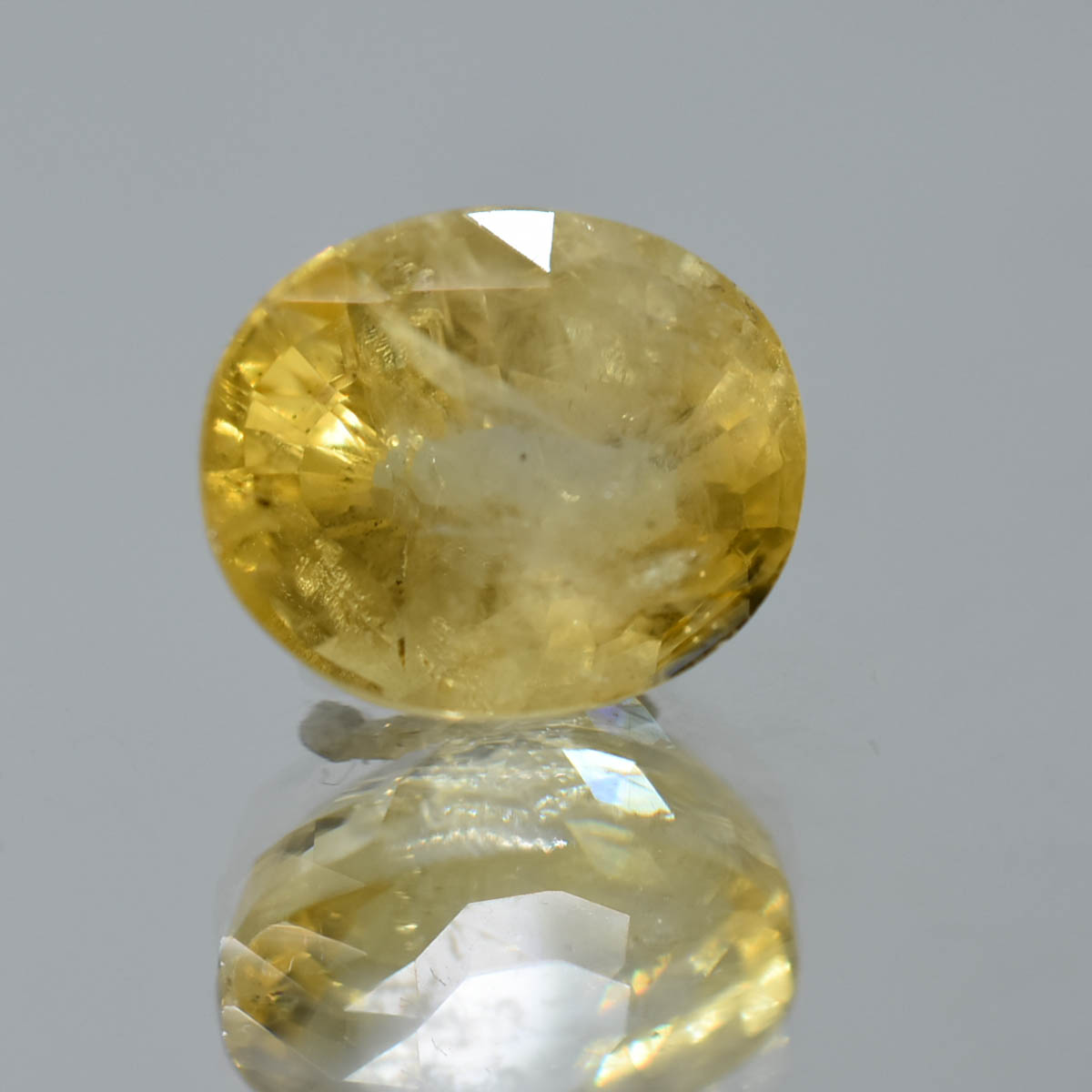 6.44 Carats Yellow Sapphire ( 7.15 Ratti Pukhraj )