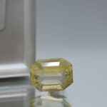5.54 Carats Yellow Sapphire ( 6.15 Ratti Pukhraj )