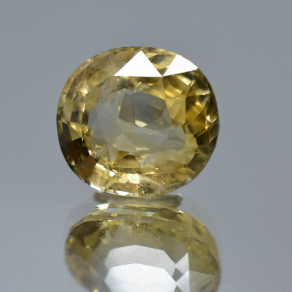 6.65 Carats Yellow Sapphire ( 7.39 Ratti Pukhraj )