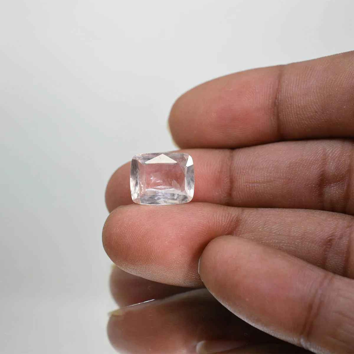 6 Carats Yellow Sapphire ( 6.67 Ratti Pukhraj ) - Image 5