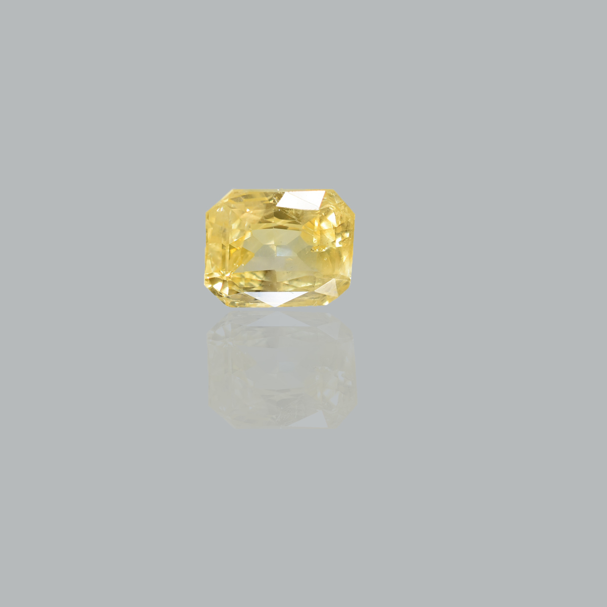 9.12 Carats Yellow Sapphire ( 10.13 Ratti Pukhraj )