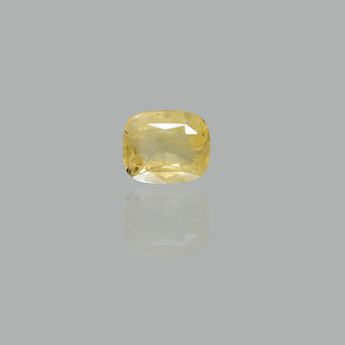 6.6 Carats Yellow Sapphire ( 7.33 Ratti Pukhraj )