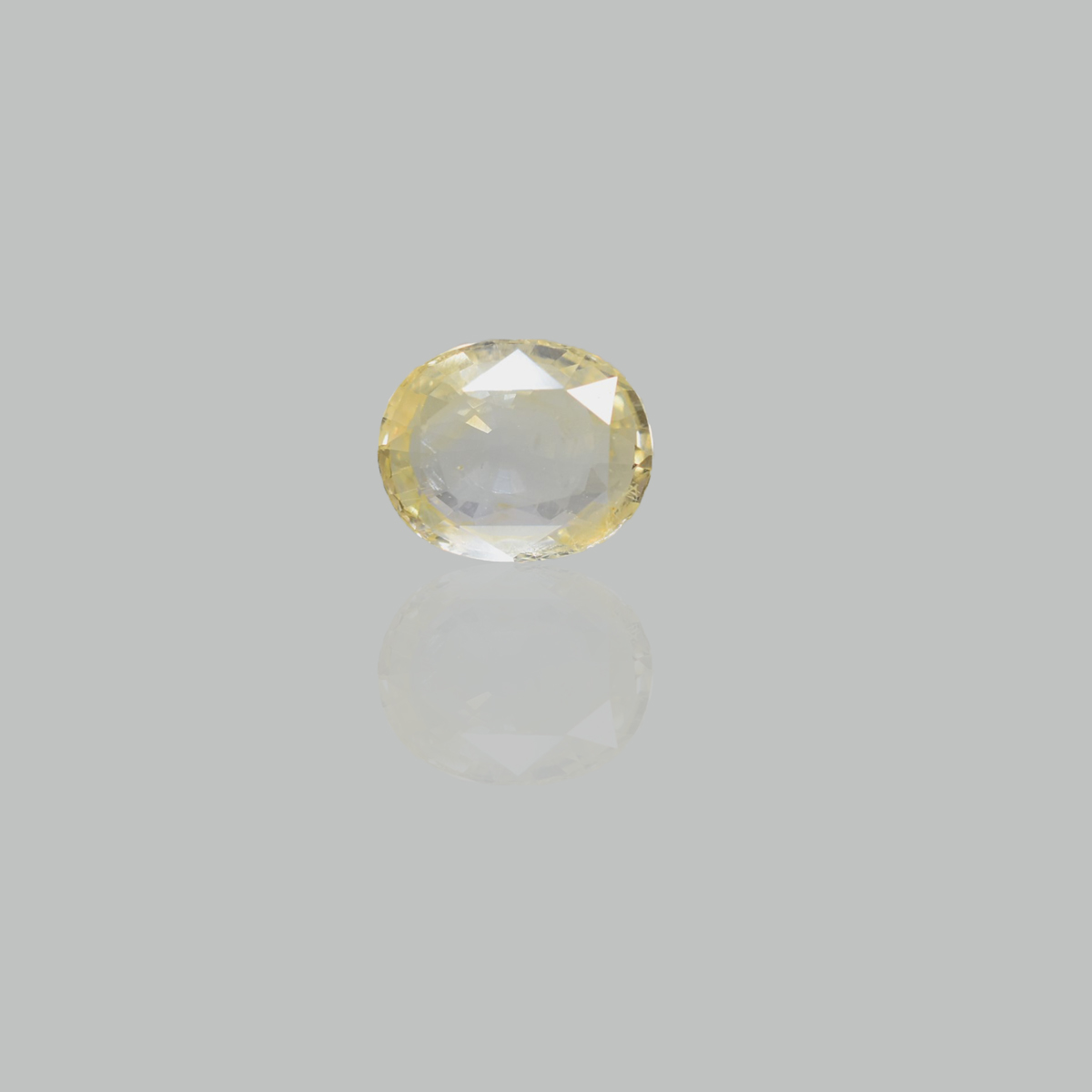 8.52 Carats Yellow Sapphire ( 9.46 Ratti Pukhraj )