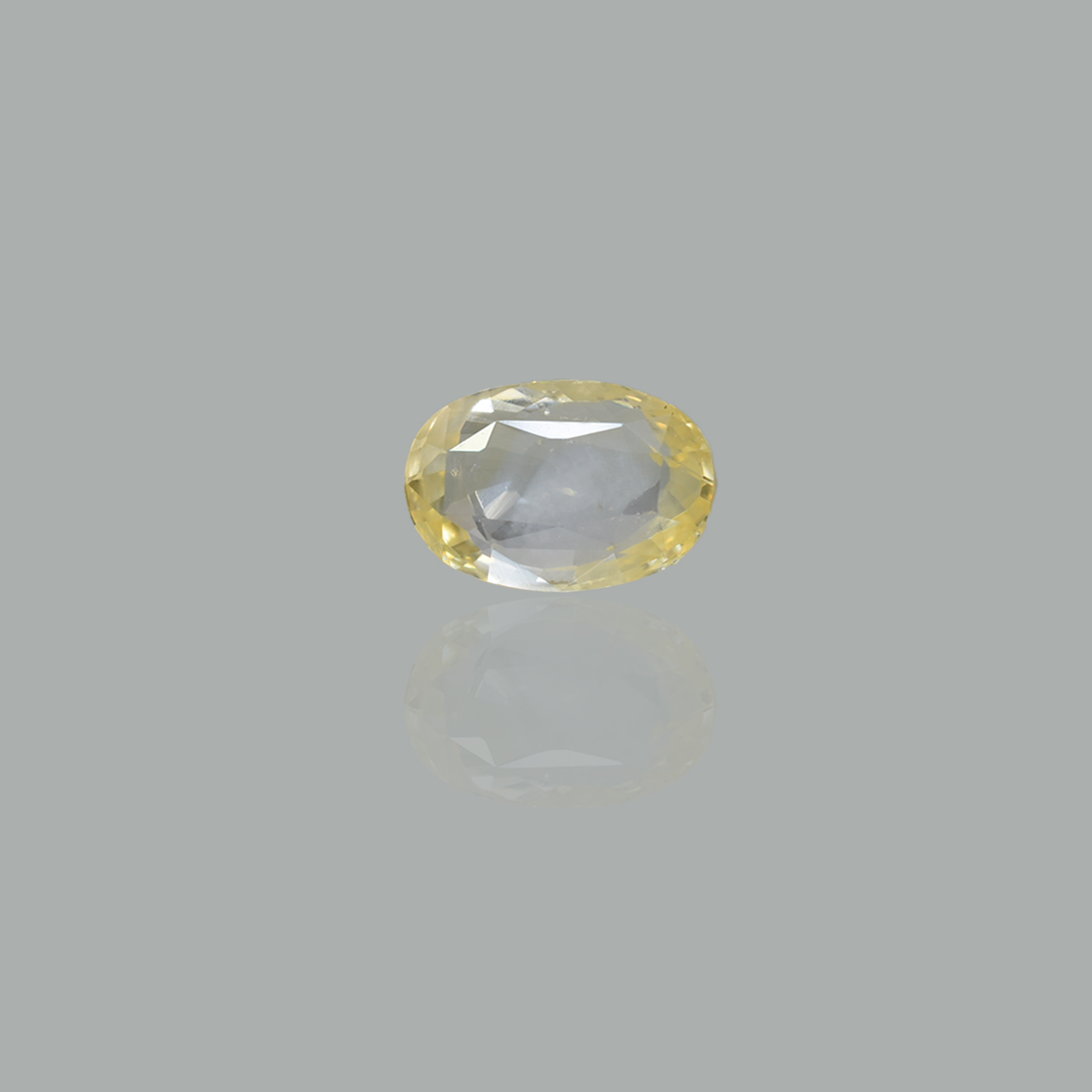 5.5 Carats Yellow Sapphire ( 6.11 Ratti Pukhraj )