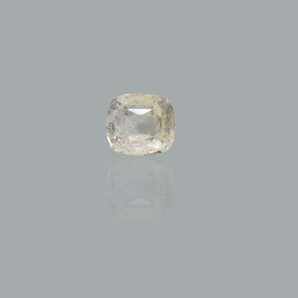 3.11 Carats Yellow Sapphire ( 3.45 Ratti Pukhraj )