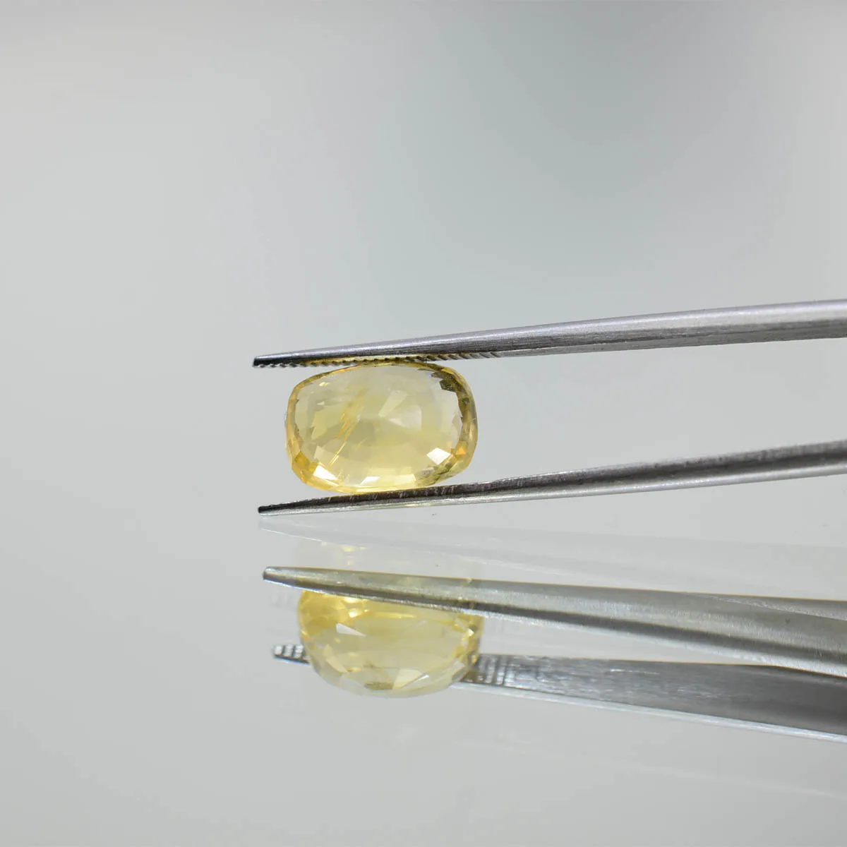 6.5 Carats Yellow Sapphire ( 7.22 Ratti Pukhraj ) 2