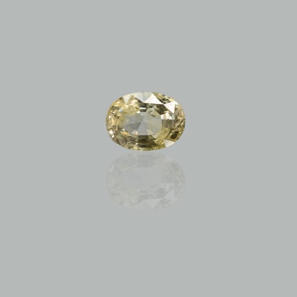 11.87 Carats Yellow Sapphire ( 13.18 Ratti Pukhraj )