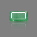 4.7 carats Emerald ( 5.22 ratti Panna )