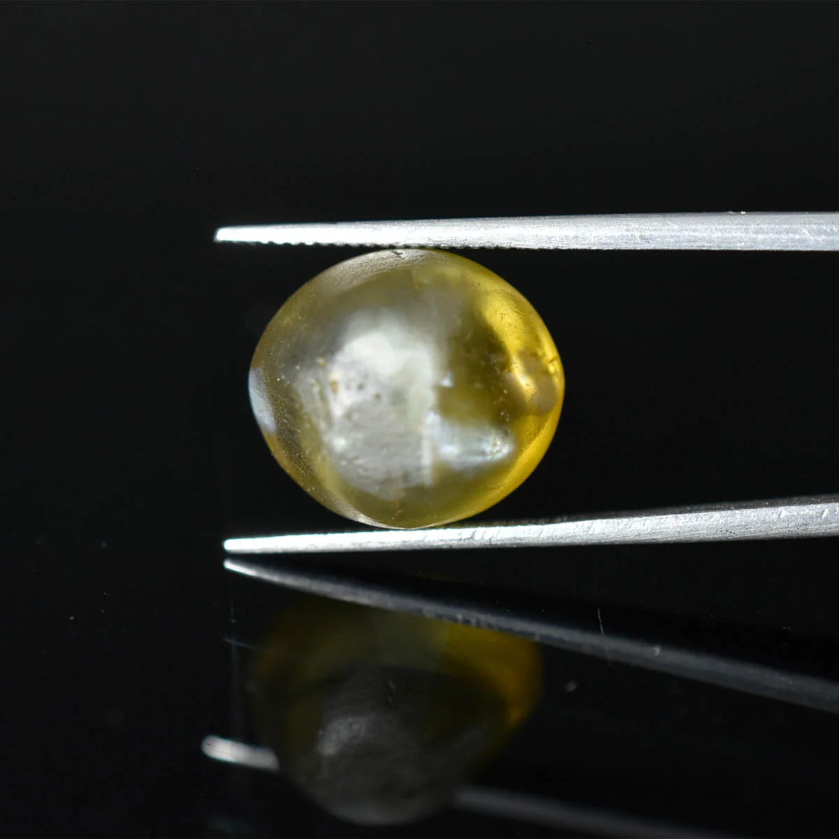 16.21 Carats Chrysoberyl Cat's Eye ( 18.01 Ratti Lehsuniya ) - Image 3