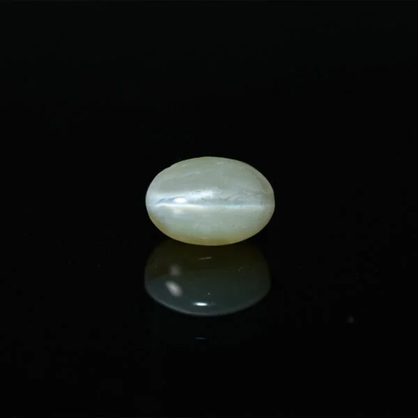 8.12 Carats Chrysoberyl Cat's Eye ( 9.02 Ratti Lehsuniya )
