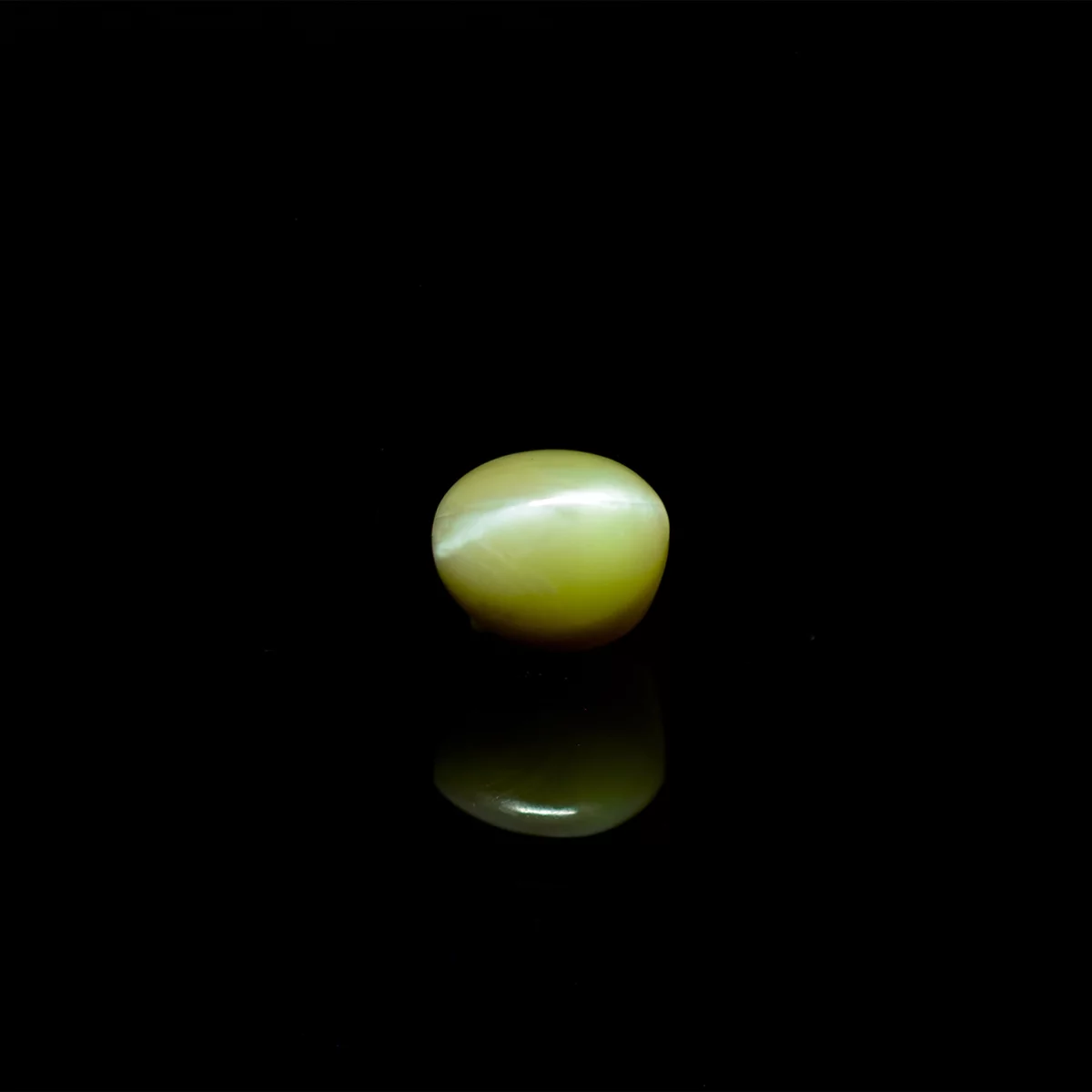 rg-chryso-cat-30 (2) 5.83 Carats Chrysoberyl Cat's Eye ( 6.48 Ratti Lehsuniya ) - Image 1