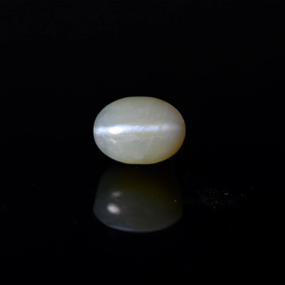 rg-chryso-cat-53 (2) 8.54 Carats Chrysoberyl Cat's Eye ( 9.49 Ratti Lehsuniya ) - Image 1
