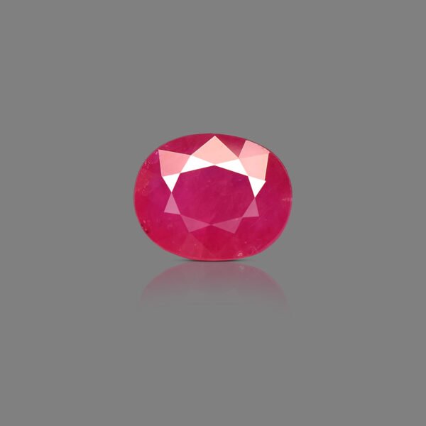 6.4 carats Ruby Heated ( 7.11 ratti Manik )