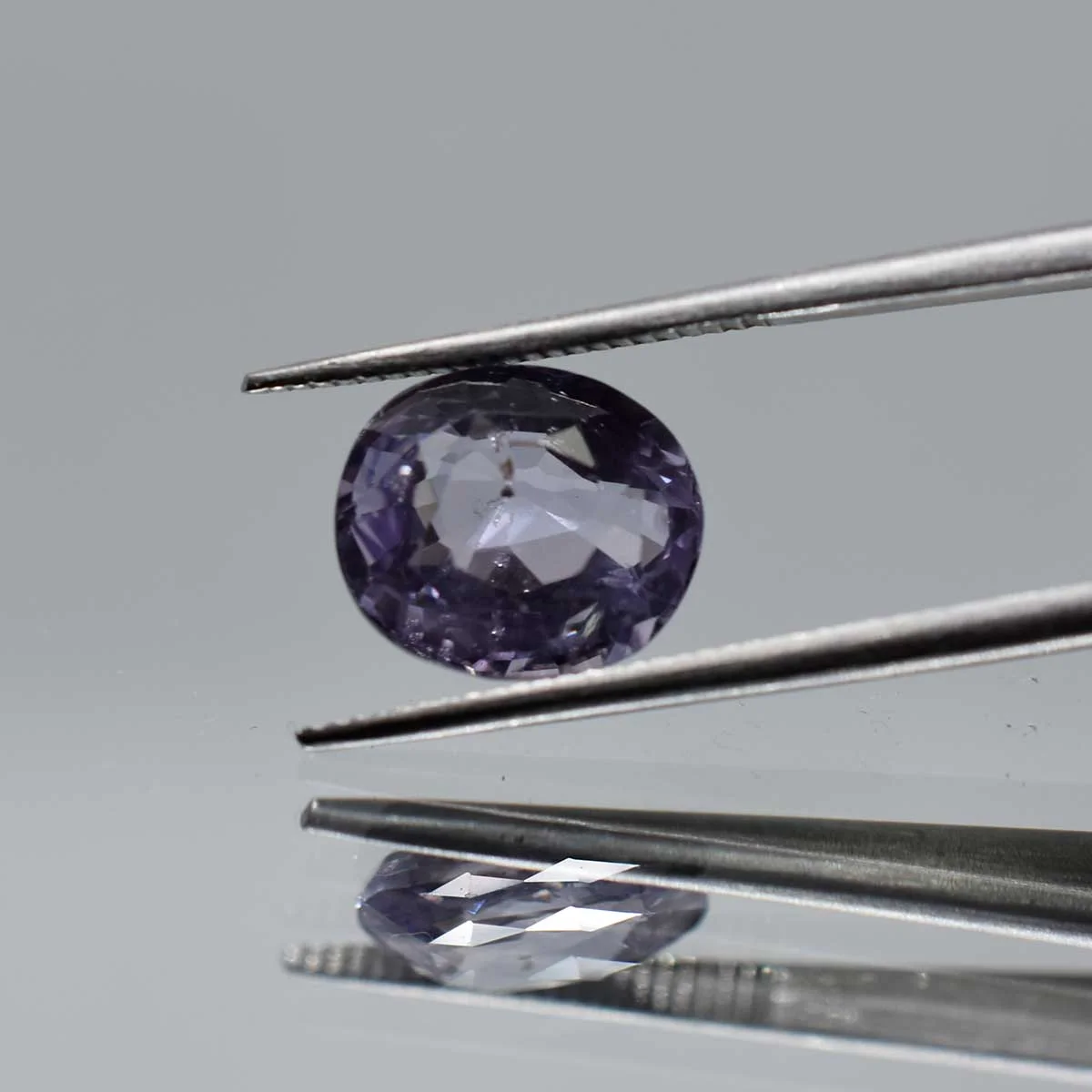 3.91 Carats Blue Sapphire ( 4.34 Ratti Neelam ) - Image 2