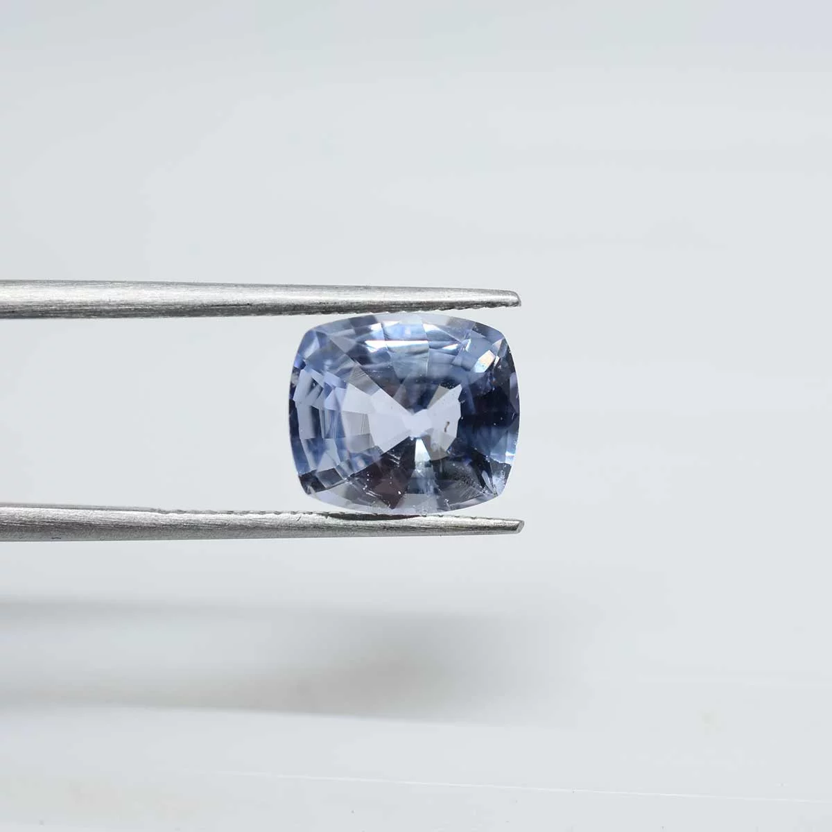 3.07 Carats Blue Sapphire ( 3.41 Ratti Neelam ) - Image 5