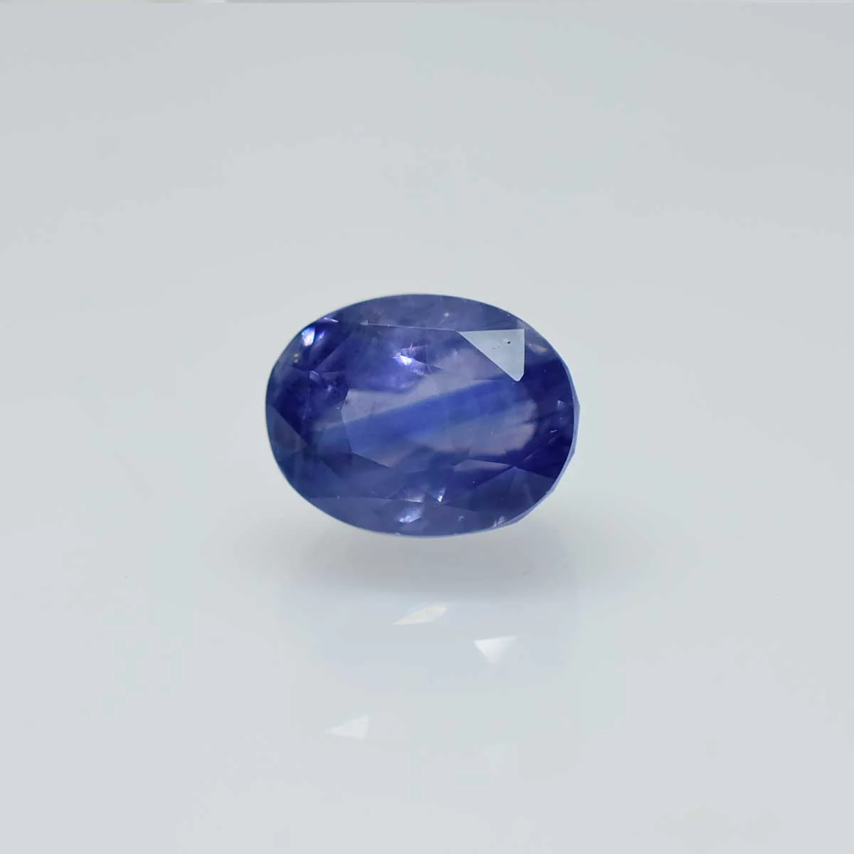 4.61 Carats Blue Sapphire ( 5.12 Ratti Neelam ) - Image 1