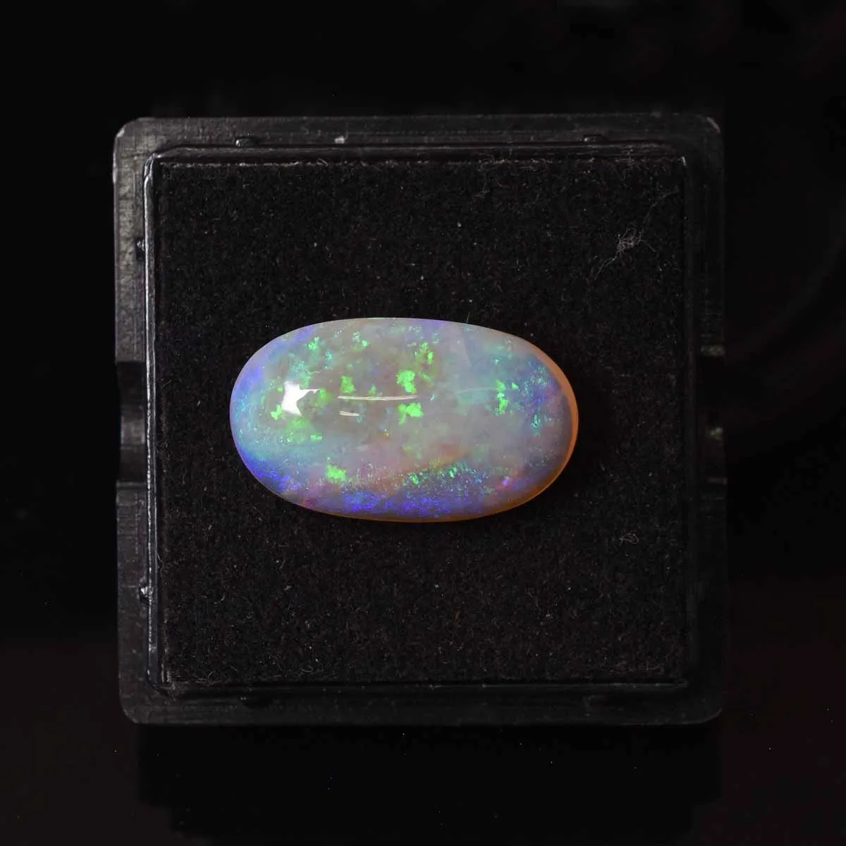 10.39 Carats Opal ( 11.54 Ratti Dudhiya Patthar ) - Image 2