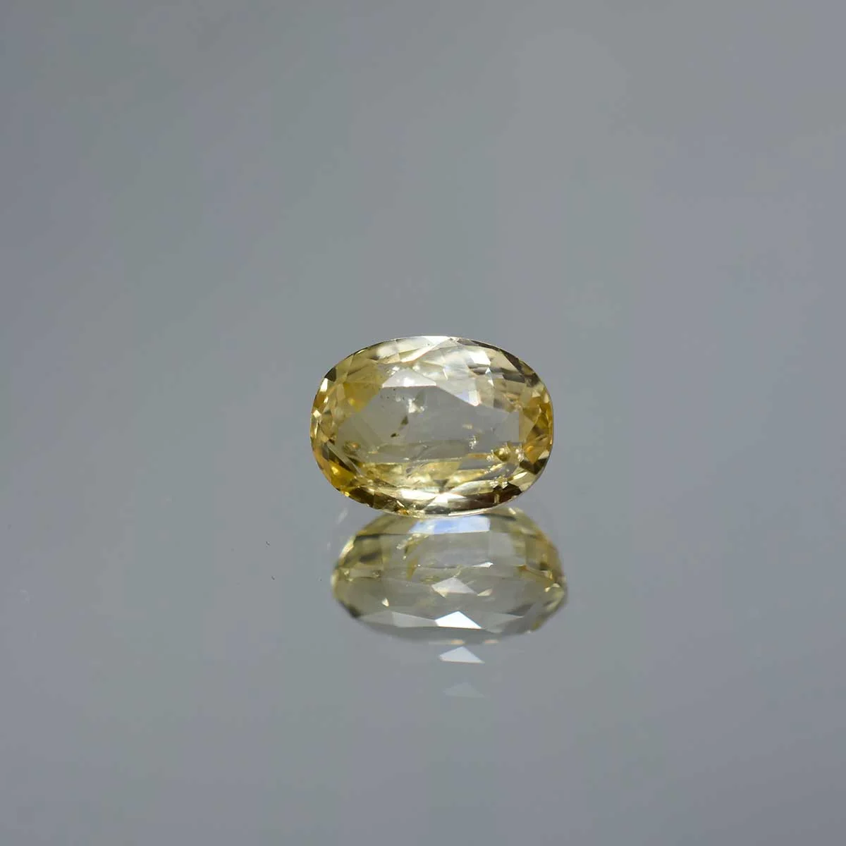 4.17 Carats Yellow Sapphire ( 4.63 Ratti Pukhraj ) - Image 1
