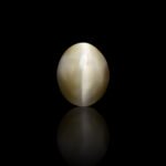 4.94 Carats Quartz Cats Eye ( 5.49 Ratti Lehsunia )