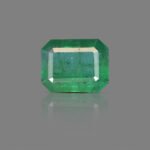 6.49 carats Emerald ( 7.21 ratti Panna )