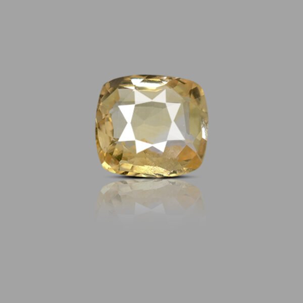 3.72 Carats Yellow Sapphire ( 4.13 Ratti Pukhraj )