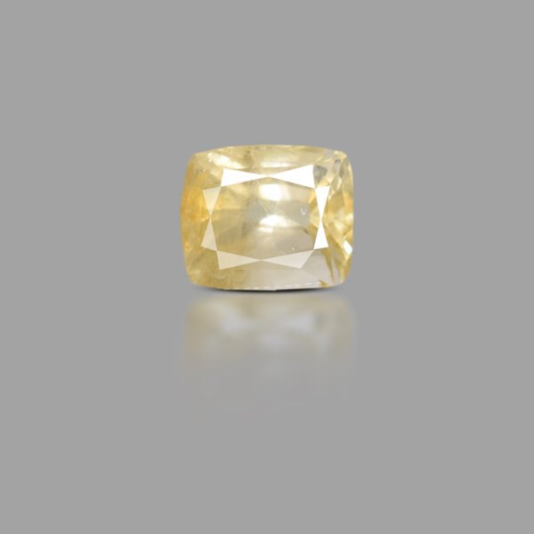6.47 Carats Yellow Sapphire ( 7.19 Ratti Pukhraj )