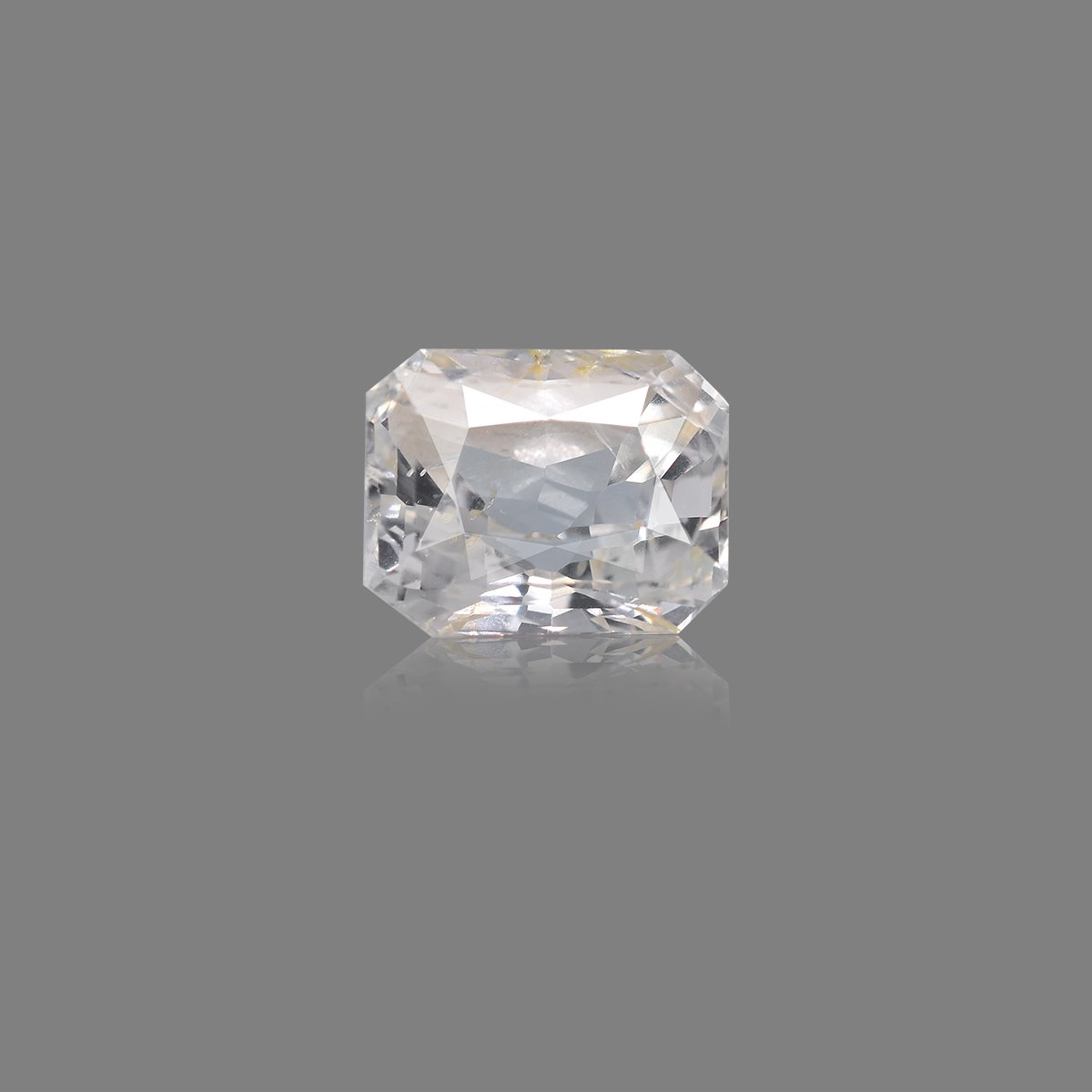 rgw-puk-741-1 7.72 Carats Yellow Saphhire ( 8.58 Ratti Pukhraj ) - Image 1